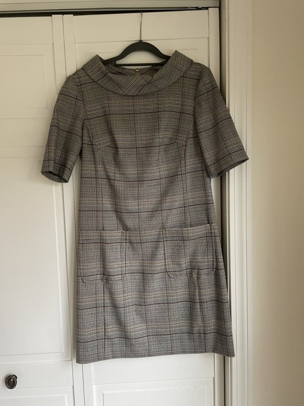 TRINA TURK DRESS SIZE 4